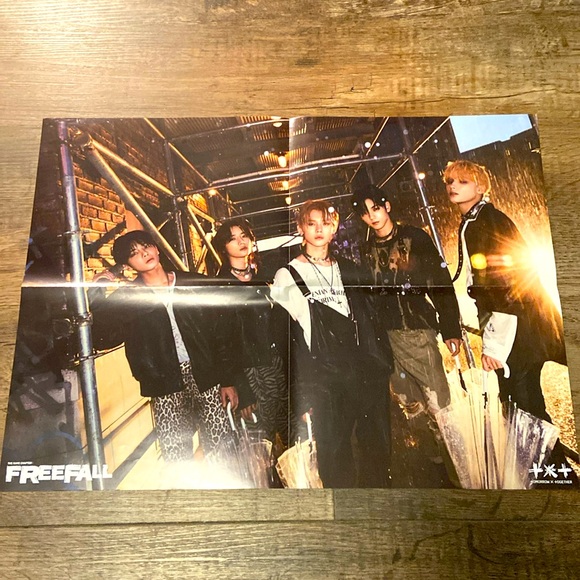 TXT Freefall Poster - Picture 1 of 1